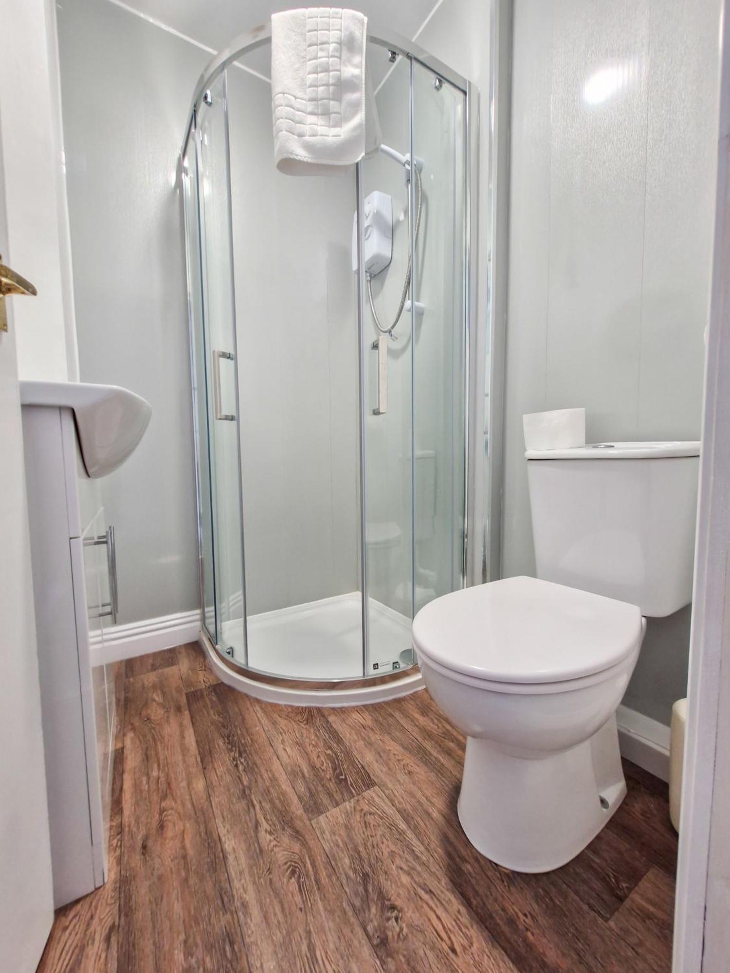 Wharton Arms Hotel Skelton  ภายนอก รูปภาพ